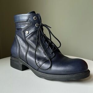Wolky Center Water Resistant Lace Up /Zipper Lined Boots Leather Moto Combat